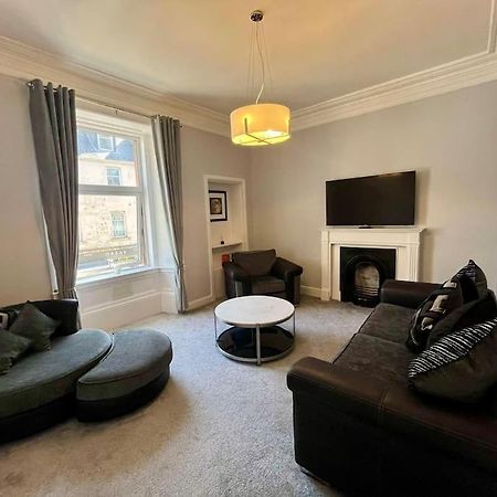 Beautiful Spacious Apartment In Town Centre Oban Kültér fotó
