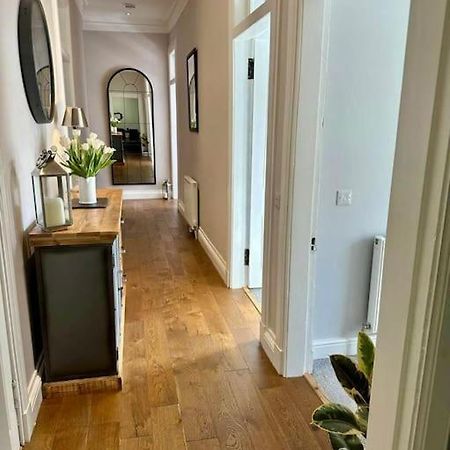 Beautiful Spacious Apartment In Town Centre Oban Kültér fotó
